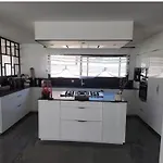 Вилла Avec Piscine Jacuzzi Et Sauna *