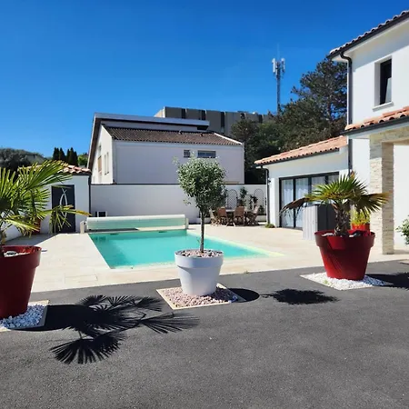빌라 Avec Piscine Jacuzzi Et Sauna *