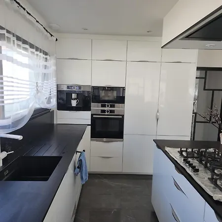 Villa Avec Piscine Jacuzzi Et Sauna Saint-André-de-Cubzac