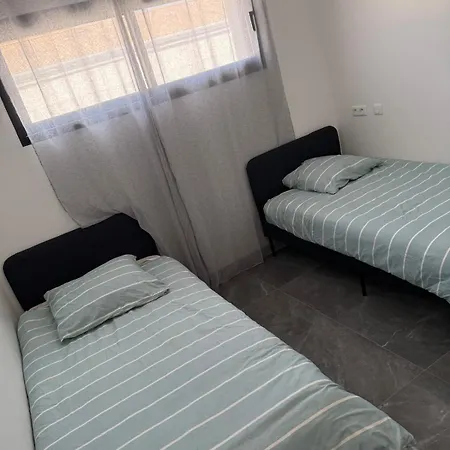 Avec Piscine Jacuzzi Et Sauna Villa *